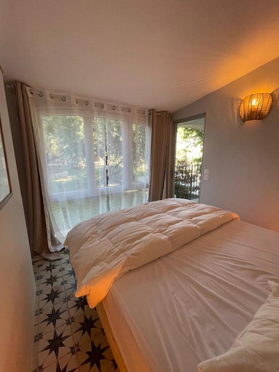 Villa Oasis En Provence Luberon Pierrevert Exterior photo